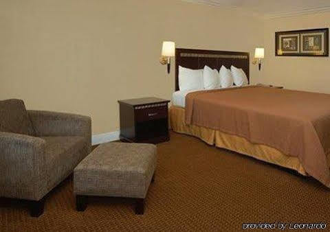 Hyland Near Legoland Motel Carlsbad